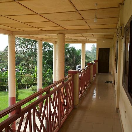 Sign Of Silence Hostel Kumasi Exterior photo